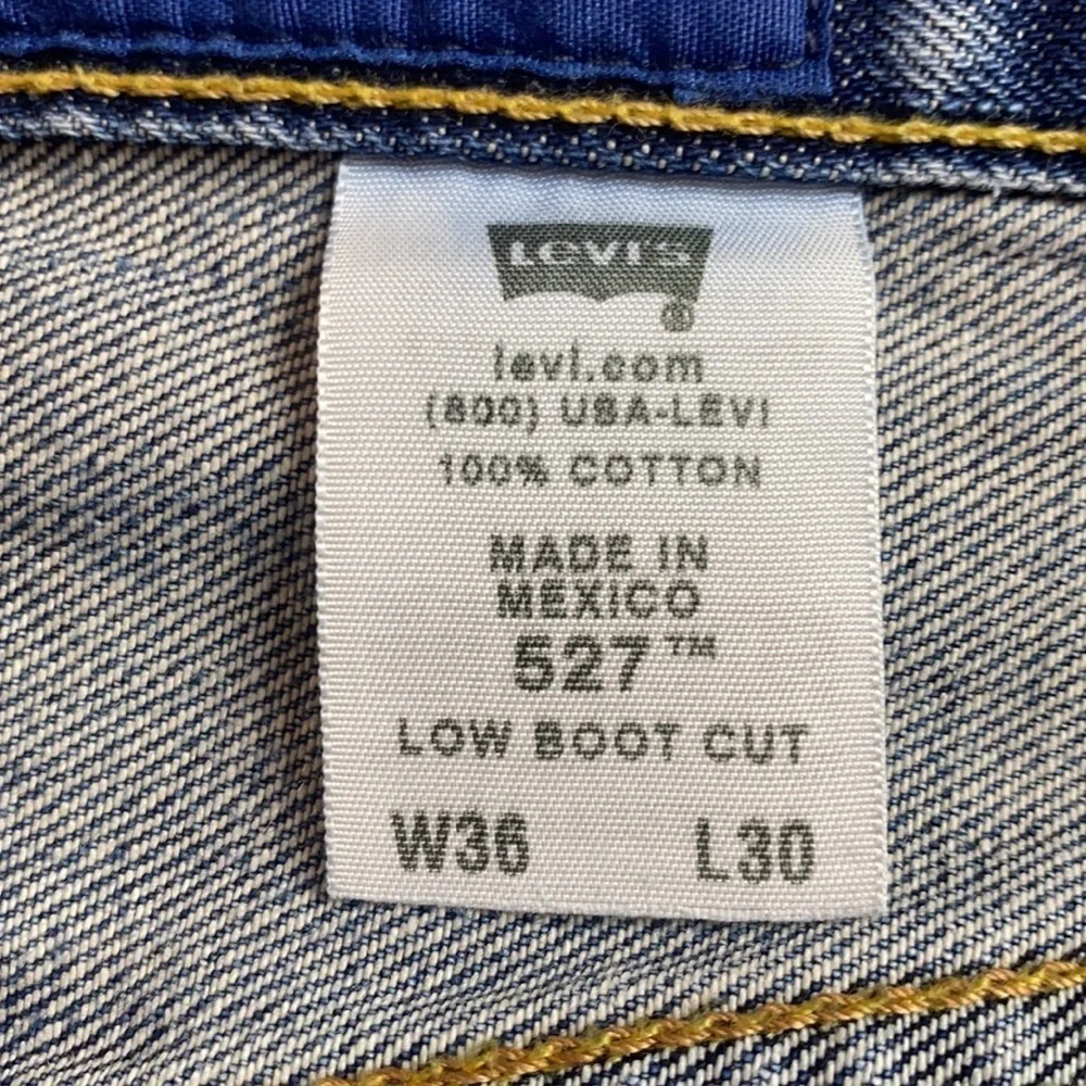 Levi’s 527 Mens Size 36 Patch Distressed straight jeans